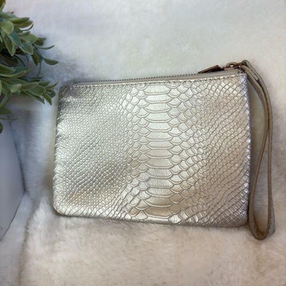 Rodan And Fields Cosmetic Bag - Picture 3 of 8